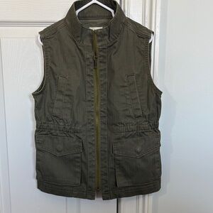 NWT Crewcuts Size 6-7 Khaki Green Cotton Vest